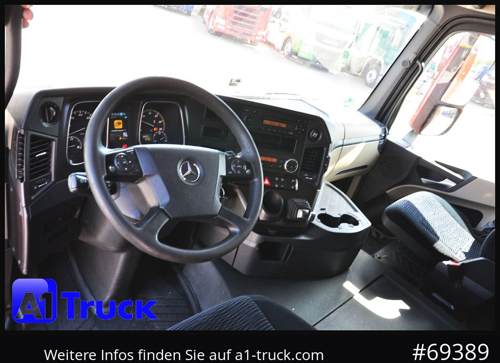 MERCEDES-BENZ Actros 1832, Lowliner, 1 Vorbesitzer - Τράκτορας: φωτογραφία 4 MERCEDES-BENZ Actros 1832, Lowliner, 1 Vorbesitzer - Τράκτορας: φωτογραφία 4