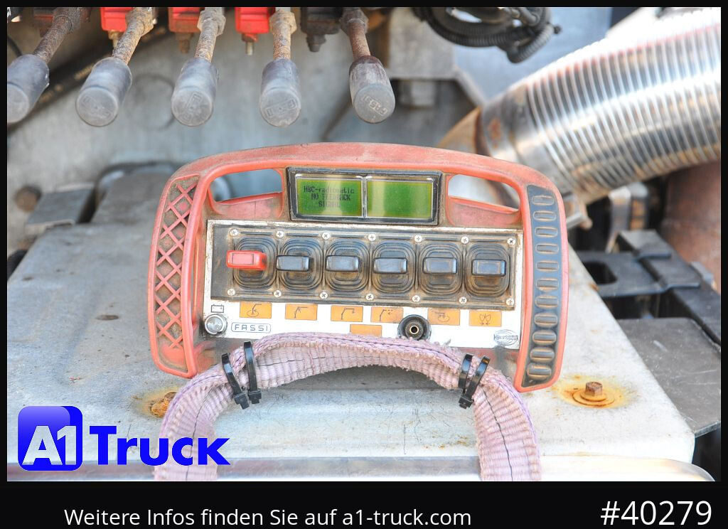 VOLVO FMX 330 Singel Tire 4x4 Blatt/Blatt Fassi F 135 - Άλλα μηχανήματα: φωτογραφία 4 VOLVO FMX 330 Singel Tire 4x4 Blatt/Blatt Fassi F 135 - Άλλα μηχανήματα: φωτογραφία 4