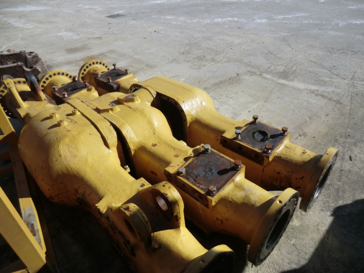 Caterpillar 735 ALLOGGIAMENTO ASSALE POSTERIORE - Πίσω άξονας για Κατασκευή μηχανήματα: φωτογραφία 3 Caterpillar 735 ALLOGGIAMENTO ASSALE POSTERIORE - Πίσω άξονας για Κατασκευή μηχανήματα: φωτογραφία 3