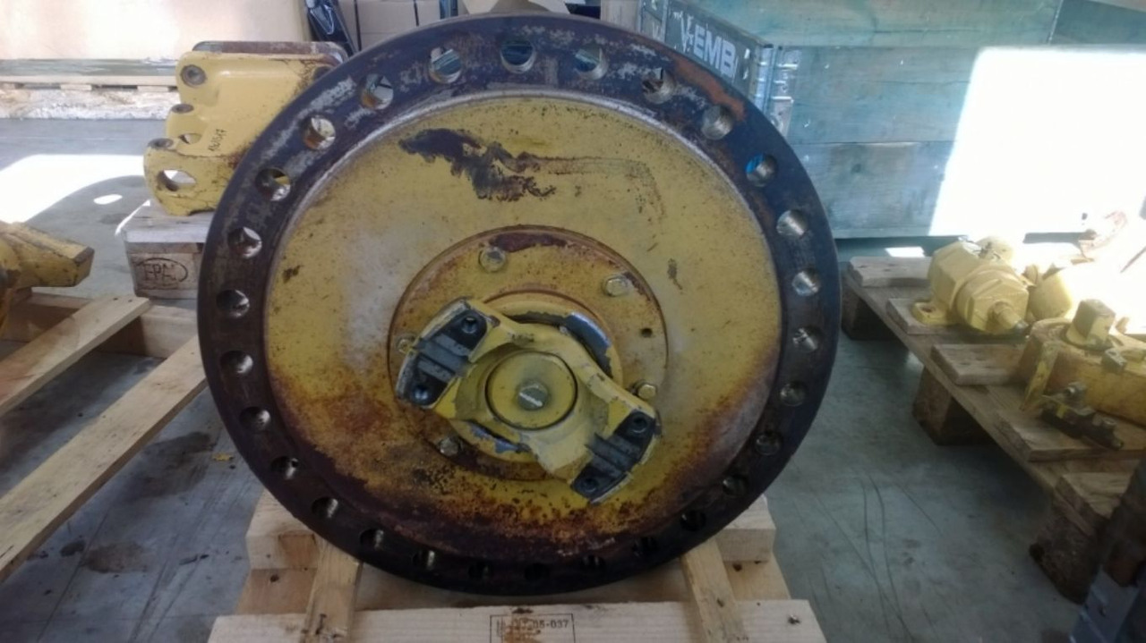 Caterpillar 735 PERNO SNODO CENTRALE - Αμάξωμα και εξωτερικό για Κατασκευή μηχανήματα: φωτογραφία 2 Caterpillar 735 PERNO SNODO CENTRALE - Αμάξωμα και εξωτερικό για Κατασκευή μηχανήματα: φωτογραφία 2