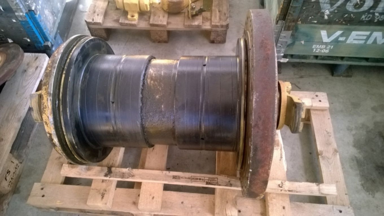 Caterpillar 735 PERNO SNODO CENTRALE - Αμάξωμα και εξωτερικό για Κατασκευή μηχανήματα: φωτογραφία 1 Caterpillar 735 PERNO SNODO CENTRALE - Αμάξωμα και εξωτερικό για Κατασκευή μηχανήματα: φωτογραφία 1