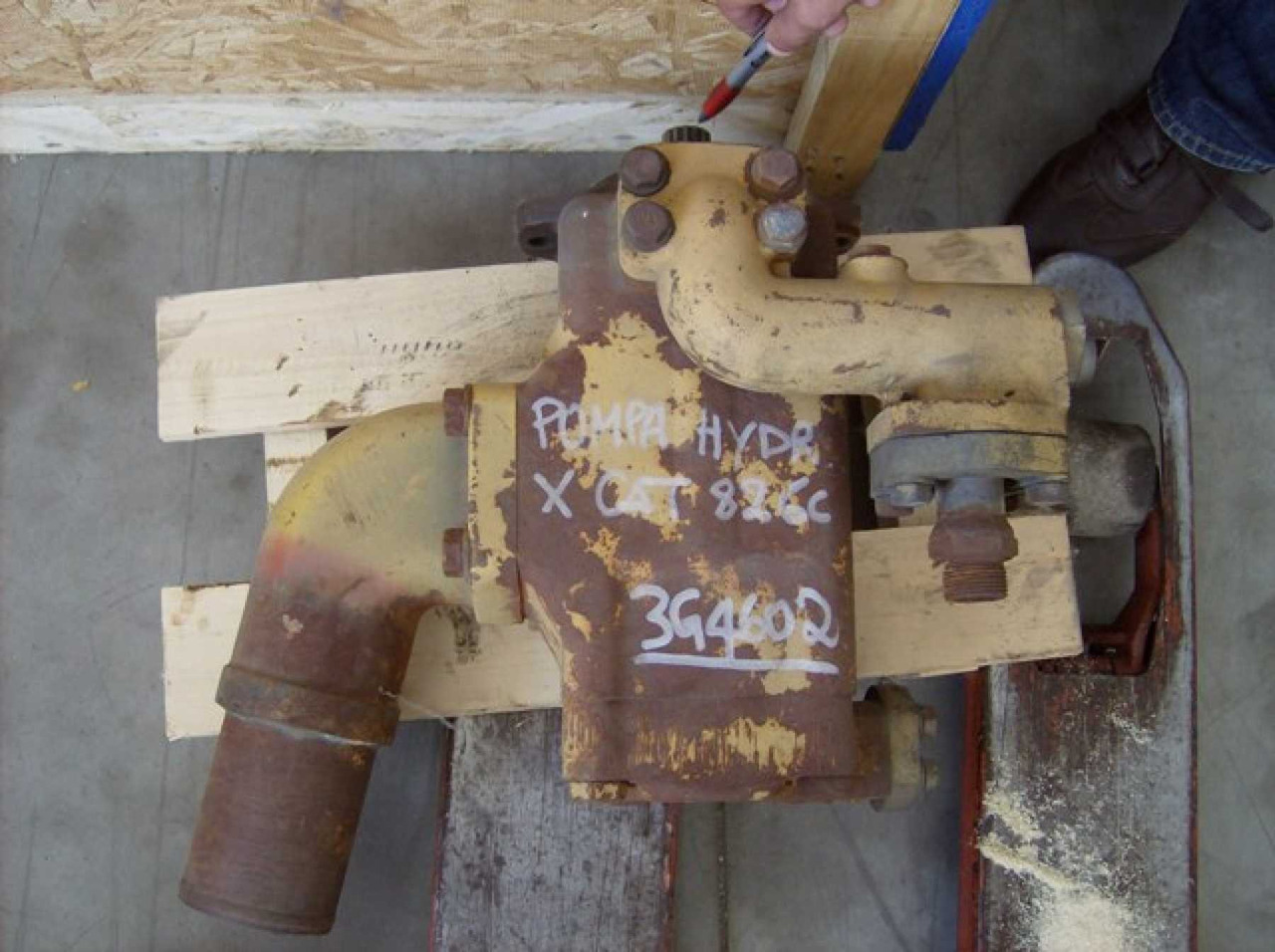 Caterpillar 826C Pompa idraulica di sterzo e movimentazione lama - Υδραυλική αντλία για Κατασκευή μηχανήματα: φωτογραφία 4 Caterpillar 826C Pompa idraulica di sterzo e movimentazione lama - Υδραυλική αντλία για Κατασκευή μηχανήματα: φωτογραφία 4