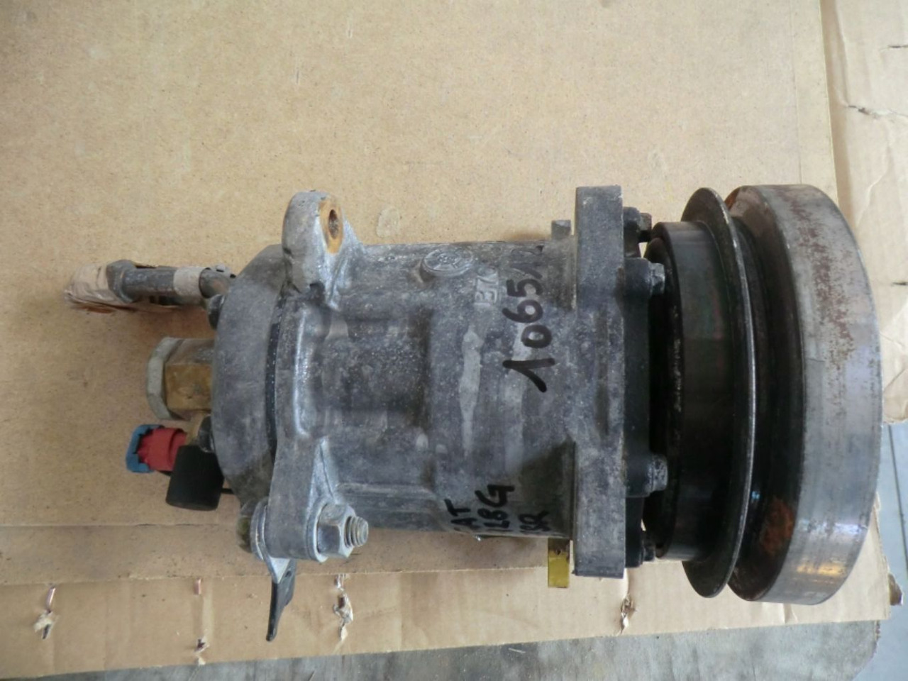 Caterpillar 928G COMPRESSORE ARIA CONDIZIONATA - Κομπρεσέρ A/C για Κατασκευή μηχανήματα: φωτογραφία 1 Caterpillar 928G COMPRESSORE ARIA CONDIZIONATA - Κομπρεσέρ A/C για Κατασκευή μηχανήματα: φωτογραφία 1