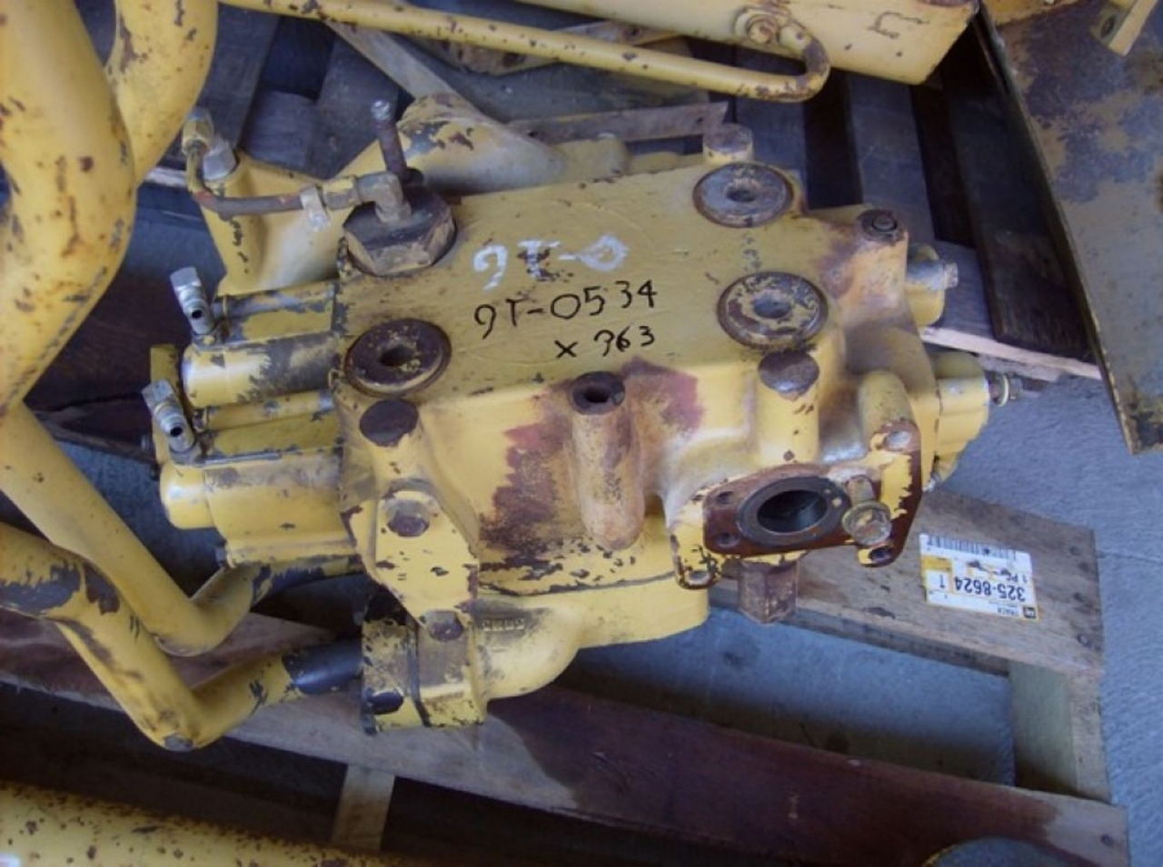 Caterpillar 963 DISTRIBUTORE IDRAULICO - Υδραυλική βαλβίδα για Κατασκευή μηχανήματα: φωτογραφία 2 Caterpillar 963 DISTRIBUTORE IDRAULICO - Υδραυλική βαλβίδα για Κατασκευή μηχανήματα: φωτογραφία 2