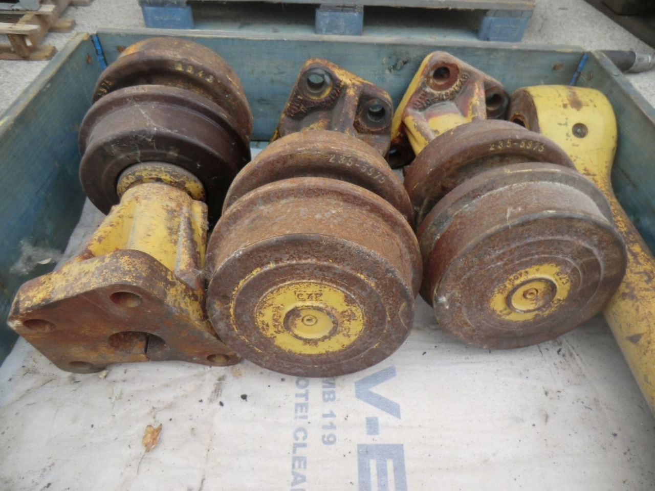 Caterpillar 963D RULLI SUPERIORI HEAVY-DUTY, SYSTEM ONE - Ερπύστριες - Ράουλα για Κατασκευή μηχανήματα: φωτογραφία 4 Caterpillar 963D RULLI SUPERIORI HEAVY-DUTY, SYSTEM ONE - Ερπύστριες - Ράουλα για Κατασκευή μηχανήματα: φωτογραφία 4