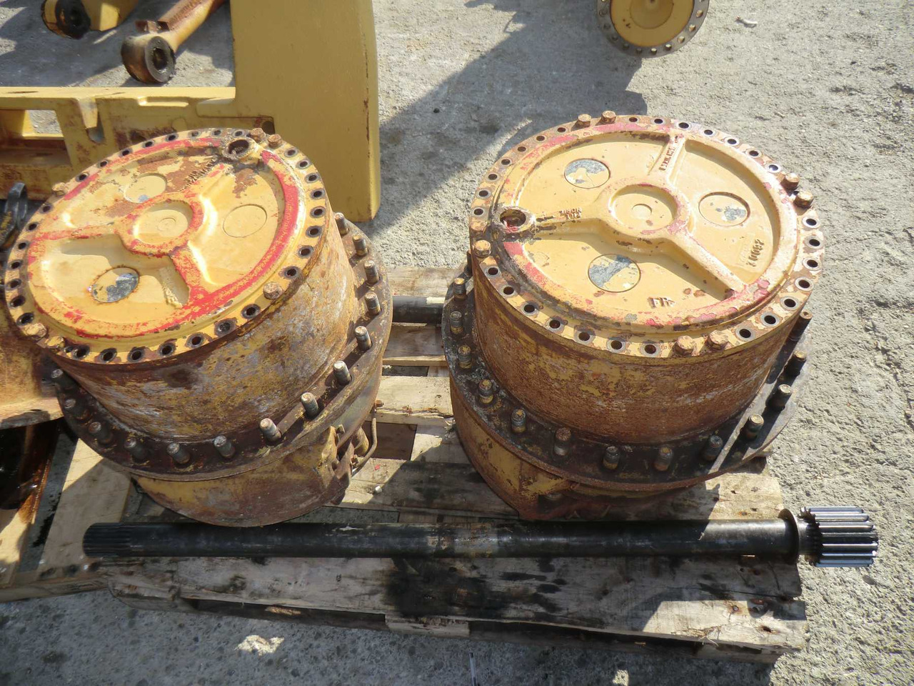 FIAT ALLIS FR20 Riduttore di traslazione. Può essere montato sia su assale anteriore sia su posteriore - Μετάδοσης κίνησης για Κατασκευή μηχανήματα: φωτογραφία 1 FIAT ALLIS FR20 Riduttore di traslazione. Può essere montato sia su assale anteriore sia su posteriore - Μετάδοσης κίνησης για Κατασκευή μηχανήματα: φωτογραφία 1