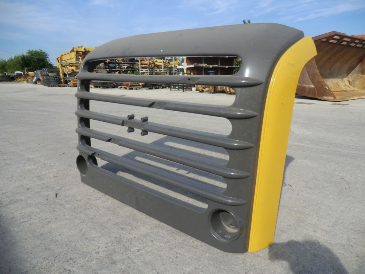VOLVO A40D GRIGLIA REVISIONATA - Μάσκα ψυγείου για Κατασκευή μηχανήματα: φωτογραφία 2 VOLVO A40D GRIGLIA REVISIONATA - Μάσκα ψυγείου για Κατασκευή μηχανήματα: φωτογραφία 2