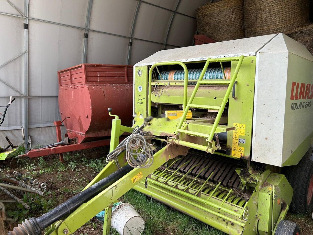 Claas ROLLANT 240 - Χορτοδετική μηχανή στρόγγυλης μπάλας: φωτογραφία 1 Claas ROLLANT 240 - Χορτοδετική μηχανή στρόγγυλης μπάλας: φωτογραφία 1