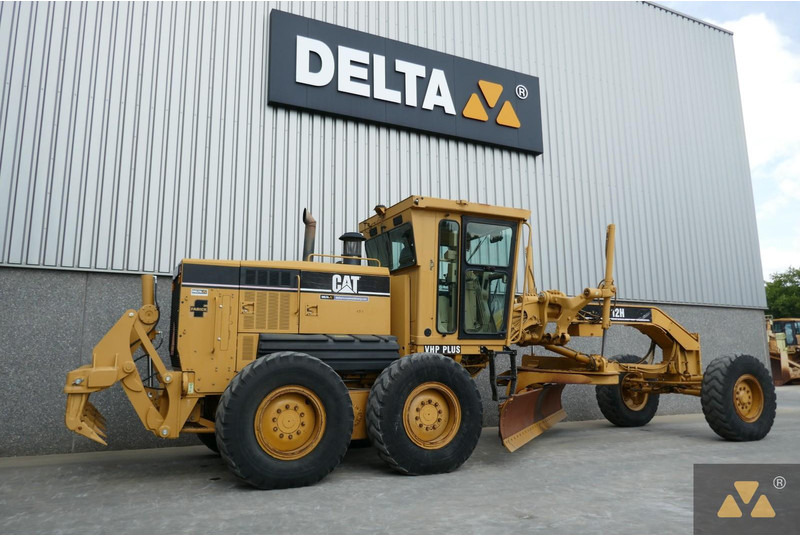 Caterpillar 12H - Γκρέιντερ: φωτογραφία 5 Caterpillar 12H - Γκρέιντερ: φωτογραφία 5