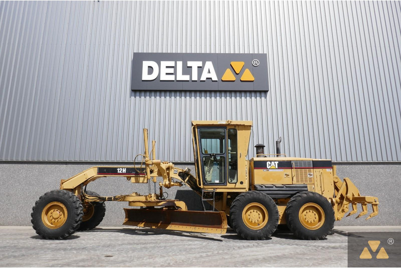 Caterpillar 12H - Γκρέιντερ: φωτογραφία 1 Caterpillar 12H - Γκρέιντερ: φωτογραφία 1