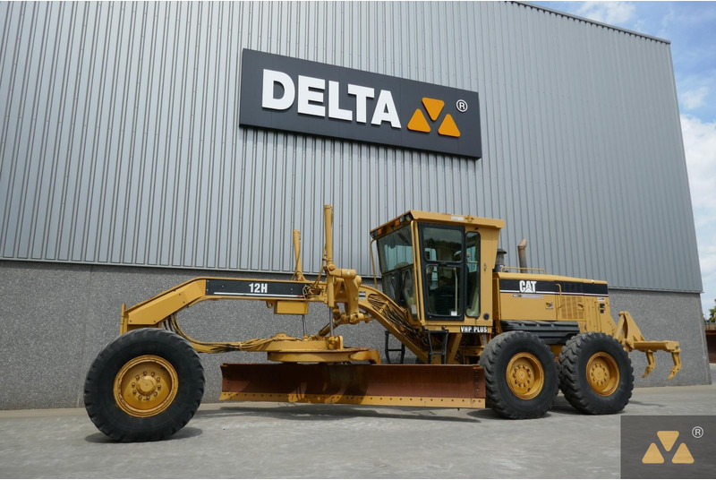 Caterpillar 12H - Γκρέιντερ: φωτογραφία 4 Caterpillar 12H - Γκρέιντερ: φωτογραφία 4