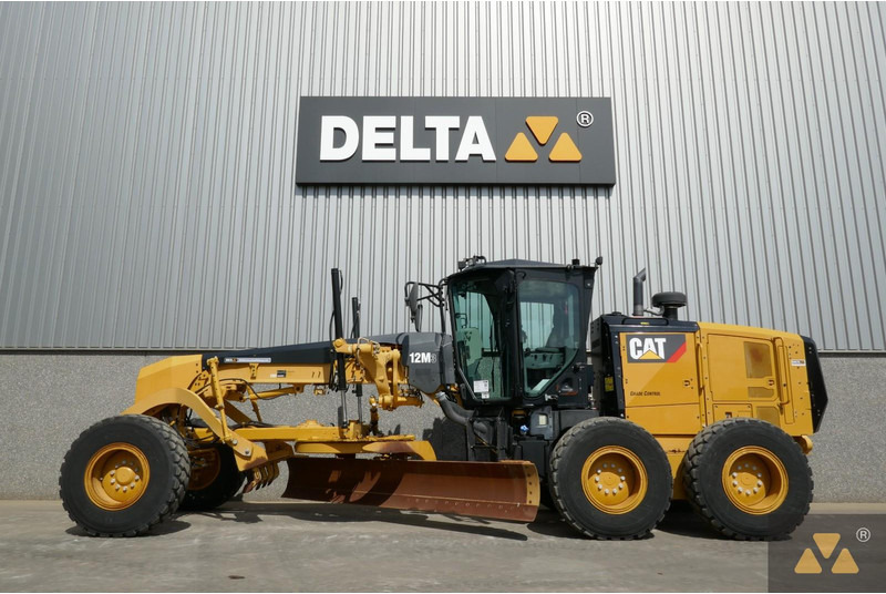 Caterpillar 12M3 - Γκρέιντερ: φωτογραφία 1 Caterpillar 12M3 - Γκρέιντερ: φωτογραφία 1