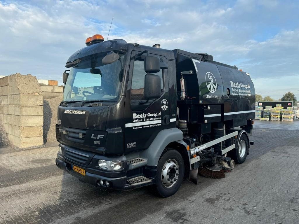 DAF FA LF55 - Σάρωθρο δρόμων: φωτογραφία 2 DAF FA LF55 - Σάρωθρο δρόμων: φωτογραφία 2