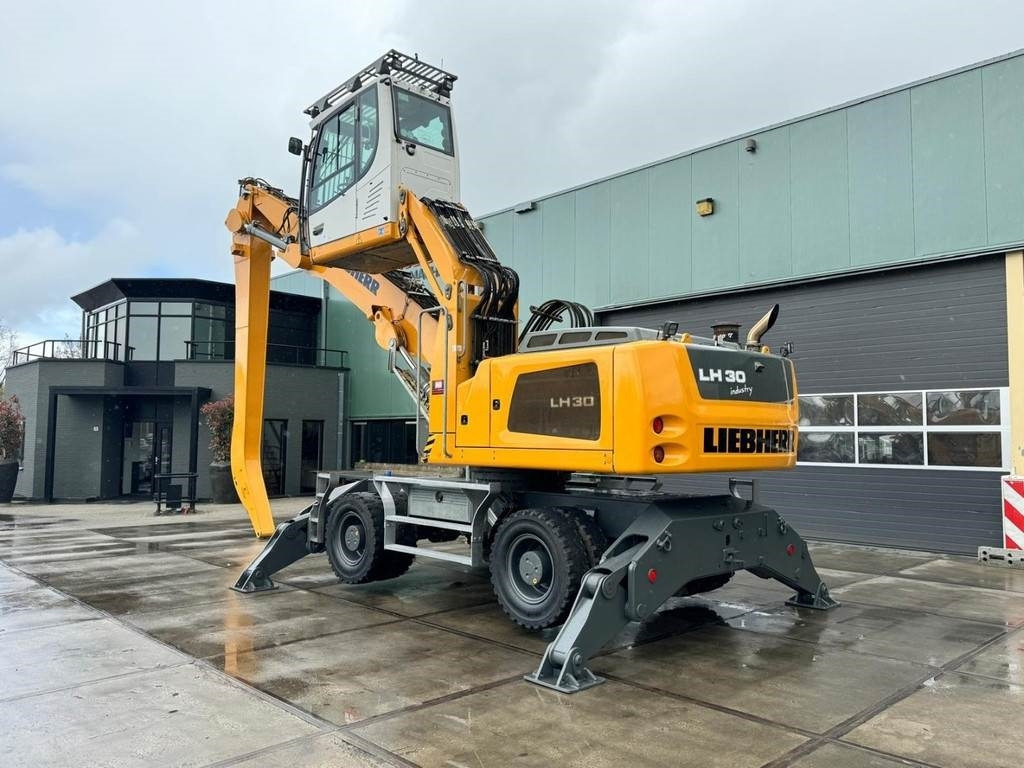 Liebherr LH 30 M - Μηχάνημα Διαχείρισης Υλικών: φωτογραφία 3 Liebherr LH 30 M - Μηχάνημα Διαχείρισης Υλικών: φωτογραφία 3