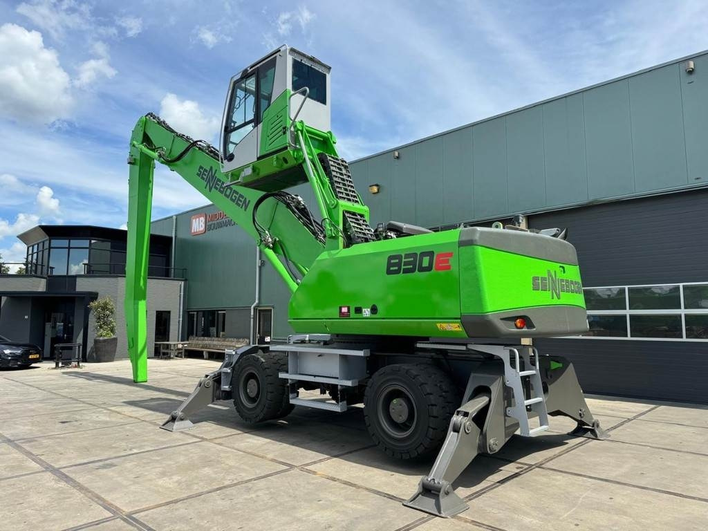 Sennebogen 830M E  - Μηχάνημα Διαχείρισης Υλικών: φωτογραφία 3 Sennebogen 830M E  - Μηχάνημα Διαχείρισης Υλικών: φωτογραφία 3