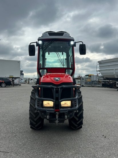 Antonio Carraro SRX 5800 TORA REDCAB, YANMAR; RADIO; KLIMA; RevGuide - Μικρό τρακτέρ: φωτογραφία 2 Antonio Carraro SRX 5800 TORA REDCAB, YANMAR; RADIO; KLIMA; RevGuide - Μικρό τρακτέρ: φωτογραφία 2