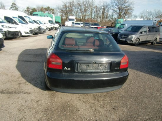 Audi A3 Limousine 1,9 TDI Ersatzteilträger - Αυτοκίνητο: φωτογραφία 4 Audi A3 Limousine 1,9 TDI Ersatzteilträger - Αυτοκίνητο: φωτογραφία 4
