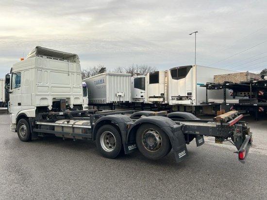 DAF XF 480 FAR BDF Euro 6 Liftachse, Retarder - Φορτηγό μεταφοράς εμπορευματοκιβωτίων/ Κινητό αμάξωμα: φωτογραφία 4 DAF XF 480 FAR BDF Euro 6 Liftachse, Retarder - Φορτηγό μεταφοράς εμπορευματοκιβωτίων/ Κινητό αμάξωμα: φωτογραφία 4