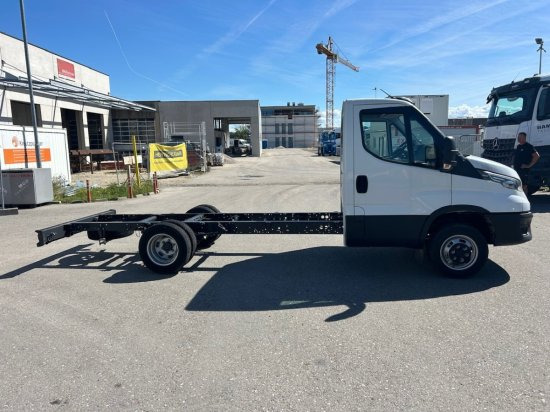 Iveco Daily 40 - 180 Fahrgestell, E6 Ohne Motor/Ohne Getriebe - Φορτηγό σασί: φωτογραφία 4 Iveco Daily 40 - 180 Fahrgestell, E6 Ohne Motor/Ohne Getriebe - Φορτηγό σασί: φωτογραφία 4
