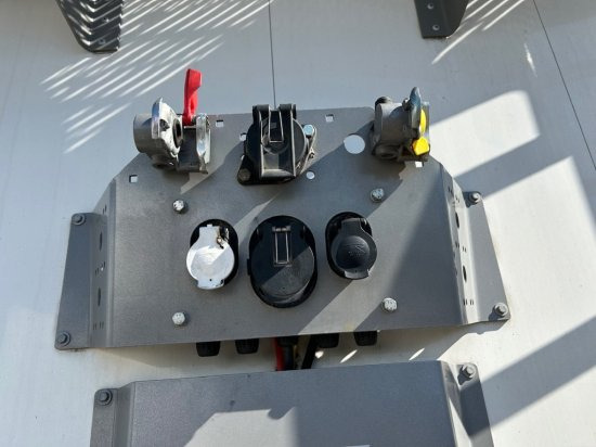 Knapen K100/KT01, 10 mm, Liftachse, Rollplane, Funk - Επικαθήμενο μεταφορική βουτσάς: φωτογραφία 5 Knapen K100/KT01, 10 mm, Liftachse, Rollplane, Funk - Επικαθήμενο μεταφορική βουτσάς: φωτογραφία 5