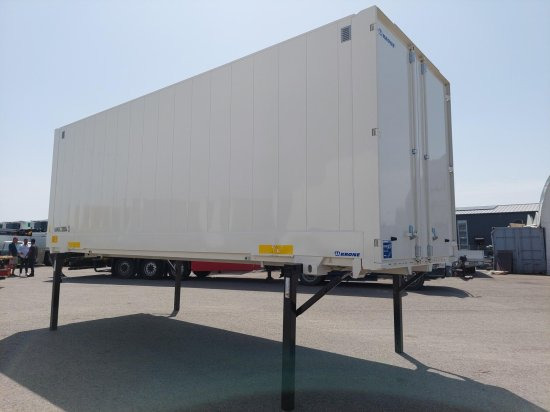 Krone DryBox Koffer  5 Stück verfügbar 7,45 Meter Gesamtlänge - Ρυμούλκα μεταφοράς εμπορευματοκιβωτίων/ Κινητό αμάξωμα: φωτογραφία 2 Krone DryBox Koffer  5 Stück verfügbar 7,45 Meter Gesamtlänge - Ρυμούλκα μεταφοράς εμπορευματοκιβωτίων/ Κινητό αμάξωμα: φωτογραφία 2