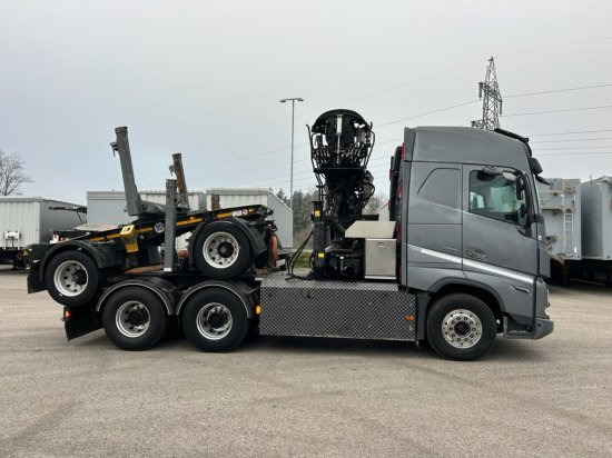 Volvo FH 16 650 6x4 Langholzzug + Doll M2K-9L Nachläufer mit Palfinger Epsilon S260C96, I-Shift, Retarder, - Φορτηγό ξυλείας, Φορτηγό με γερανό: φωτογραφία 4 Volvo FH 16 650 6x4 Langholzzug + Doll M2K-9L Nachläufer mit Palfinger Epsilon S260C96, I-Shift, Retarder, - Φορτηγό ξυλείας, Φορτηγό με γερανό: φωτογραφία 4