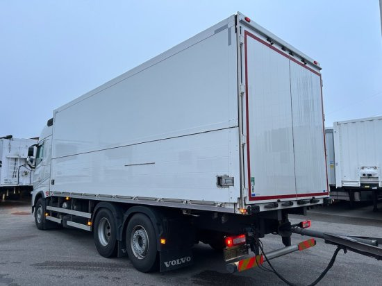 Φορτηγό για τη μεταφορά ποτών Volvo FH 500 6x2 Getränkekomplettzug, Orten Getränkeaufbau: φωτογραφία 6