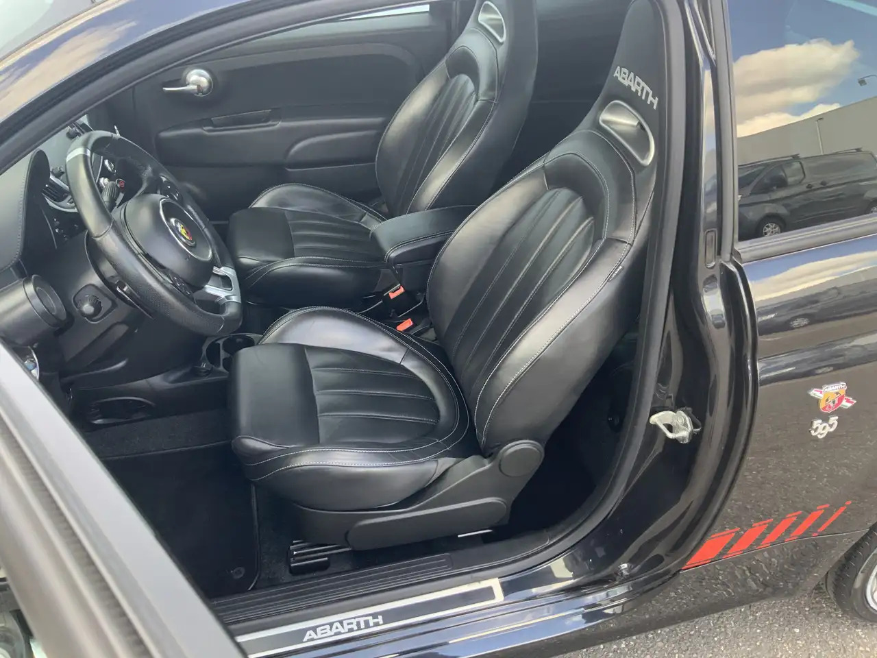 Fiat 500C Abarth 1.4 T-Jet 595 Automaat Euro 6 - Κάμπριο: φωτογραφία 5 Fiat 500C Abarth 1.4 T-Jet 595 Automaat Euro 6 - Κάμπριο: φωτογραφία 5