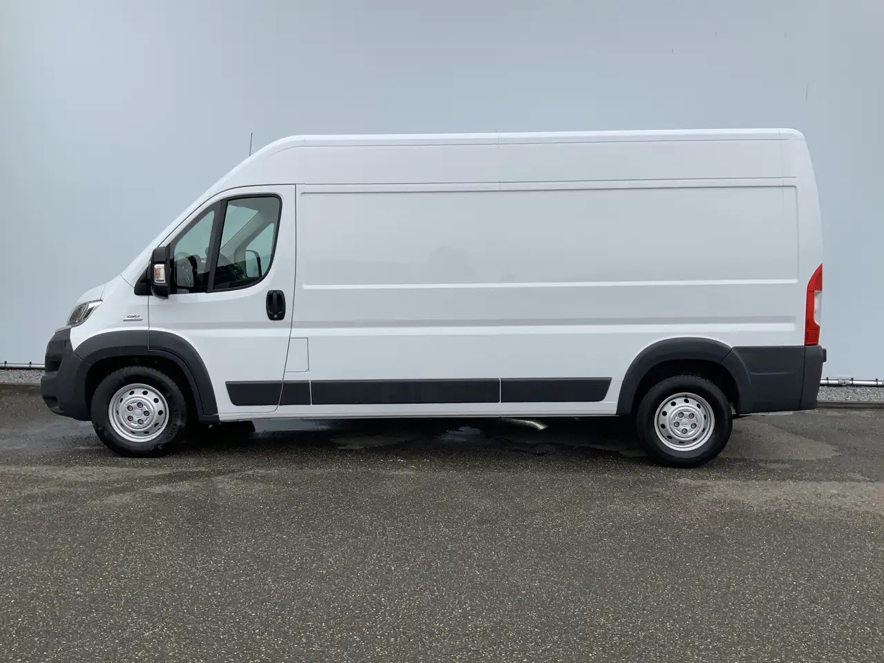Fiat Ducato 35H 2.3 MultiJet L3H2 Maxi Airco Cruise Navi 3 Zit - Βαν: φωτογραφία 4 Fiat Ducato 35H 2.3 MultiJet L3H2 Maxi Airco Cruise Navi 3 Zit - Βαν: φωτογραφία 4