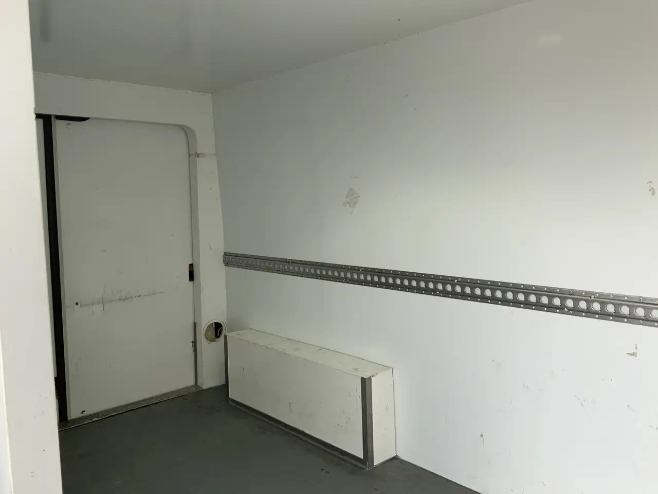 Ford Transit 350 2.0 TDCI L3H2 Trend Koelauto & Vries Automaat - Βαν: φωτογραφία 5 Ford Transit 350 2.0 TDCI L3H2 Trend Koelauto & Vries Automaat - Βαν: φωτογραφία 5