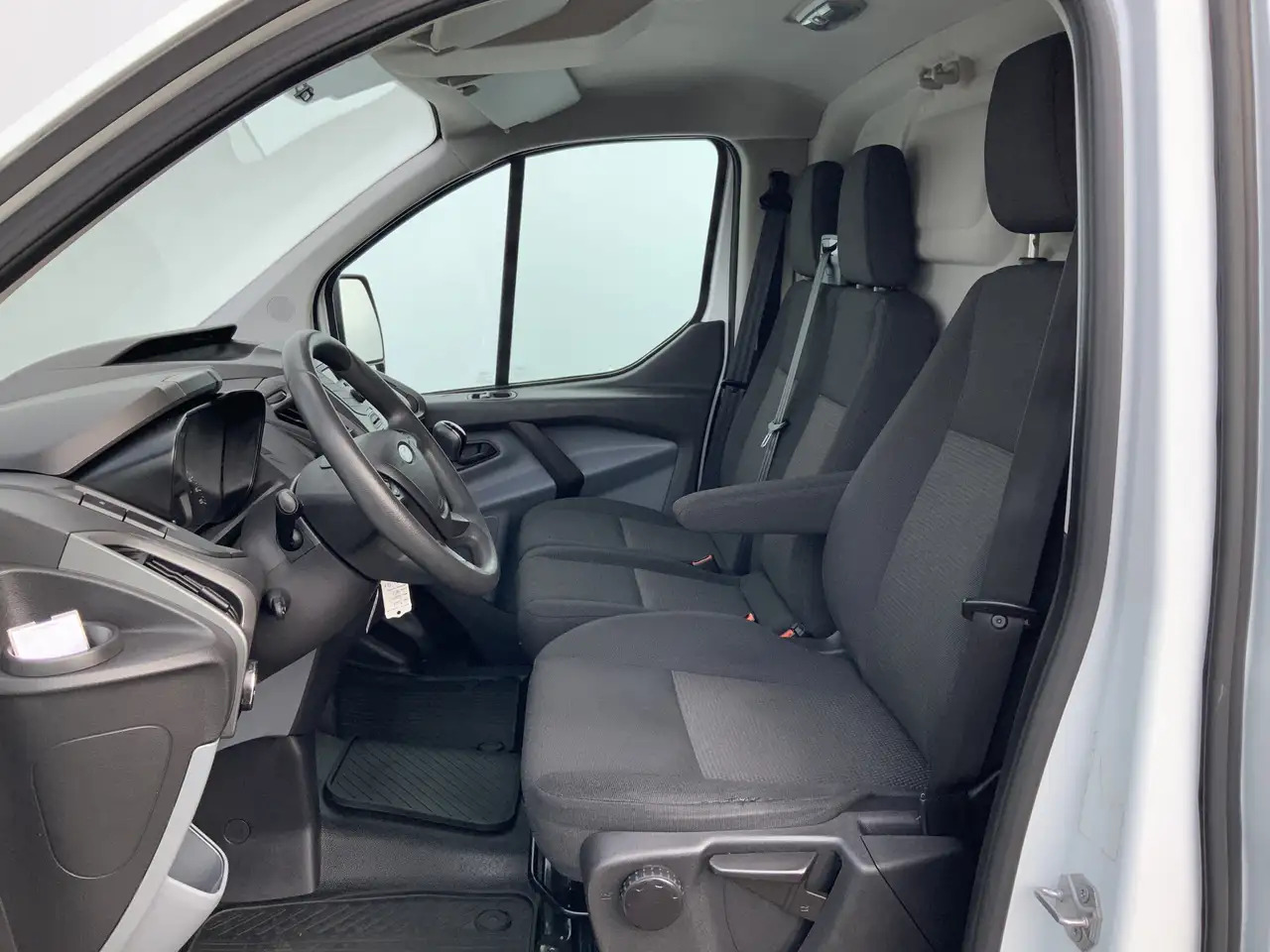 Ford Transit Custom 270 2.2 TDCI L1H1 Economy Edition Airco Cruise 3 Z - Βαν: φωτογραφία 4 Ford Transit Custom 270 2.2 TDCI L1H1 Economy Edition Airco Cruise 3 Z - Βαν: φωτογραφία 4