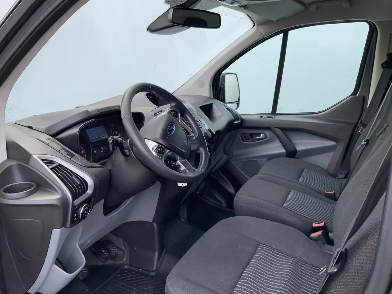 Ford Transit Custom 270 2.2 TDCI L1H1 Trend Airco Camera Cruise Dakdra - Βαν: φωτογραφία 5 Ford Transit Custom 270 2.2 TDCI L1H1 Trend Airco Camera Cruise Dakdra - Βαν: φωτογραφία 5