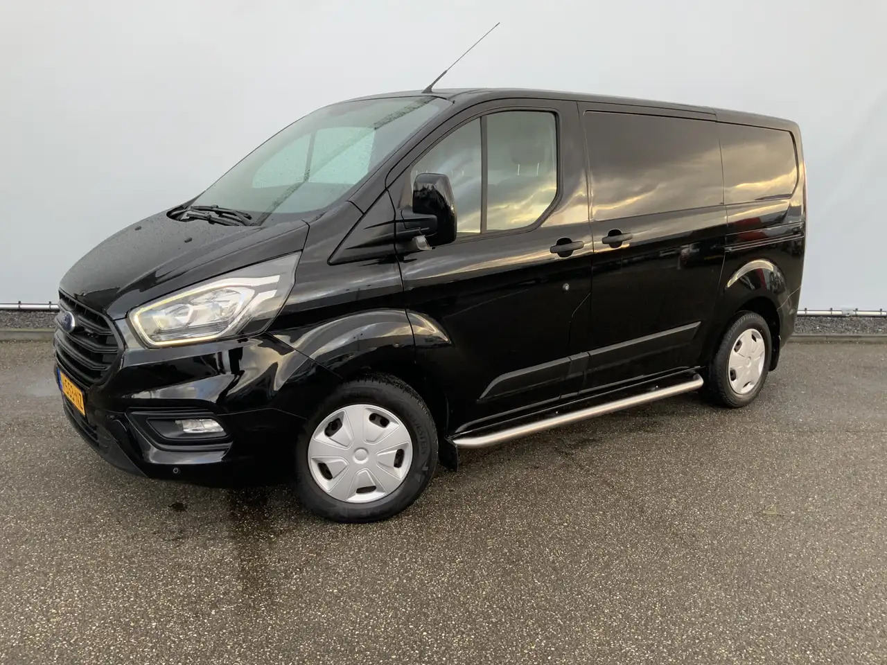 Ford Transit Custom 280 2.0 TDCI L1H1 Automaat Dub Schuifdeur Side Bar - Βαν: φωτογραφία 1 Ford Transit Custom 280 2.0 TDCI L1H1 Automaat Dub Schuifdeur Side Bar - Βαν: φωτογραφία 1