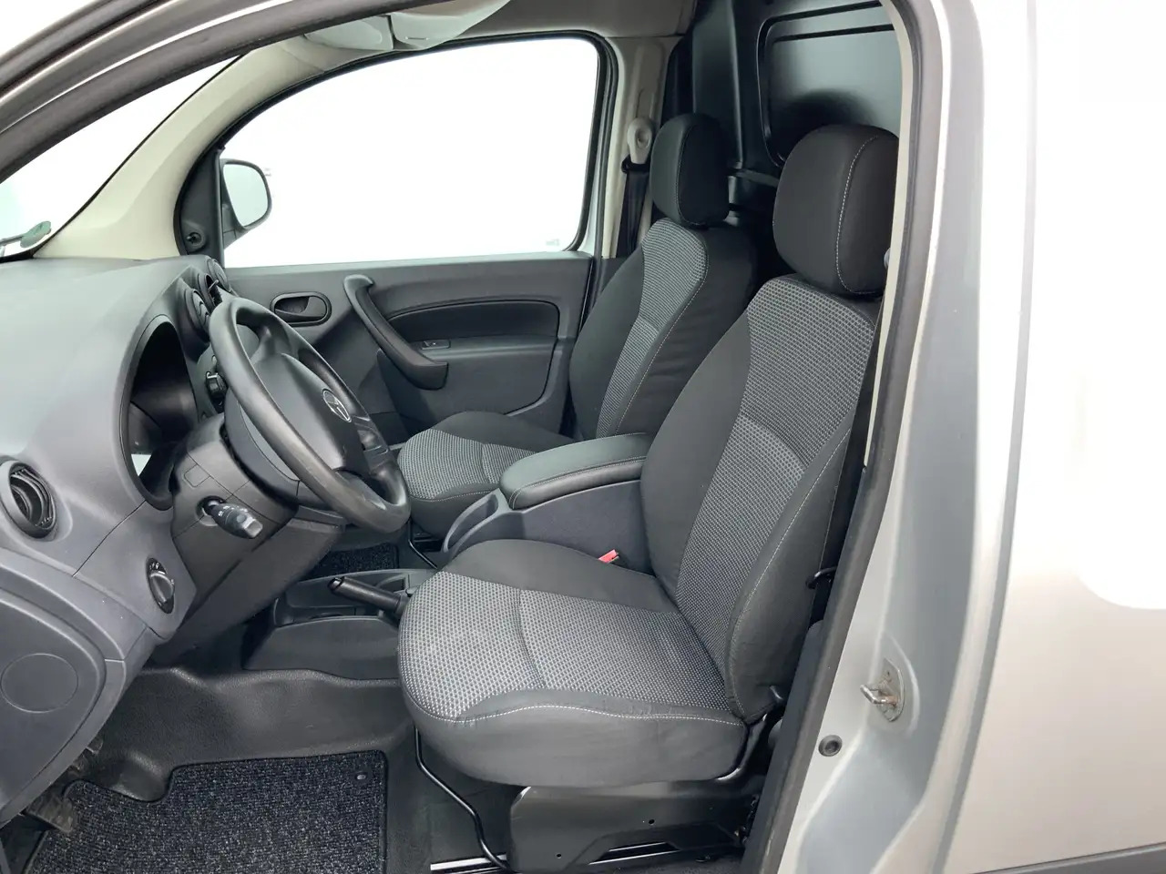 Mercedes-Benz Citan 109 CDI BlueEFFICIENCY Business Ambition Airco Tre - Μικρό βαν: φωτογραφία 4 Mercedes-Benz Citan 109 CDI BlueEFFICIENCY Business Ambition Airco Tre - Μικρό βαν: φωτογραφία 4