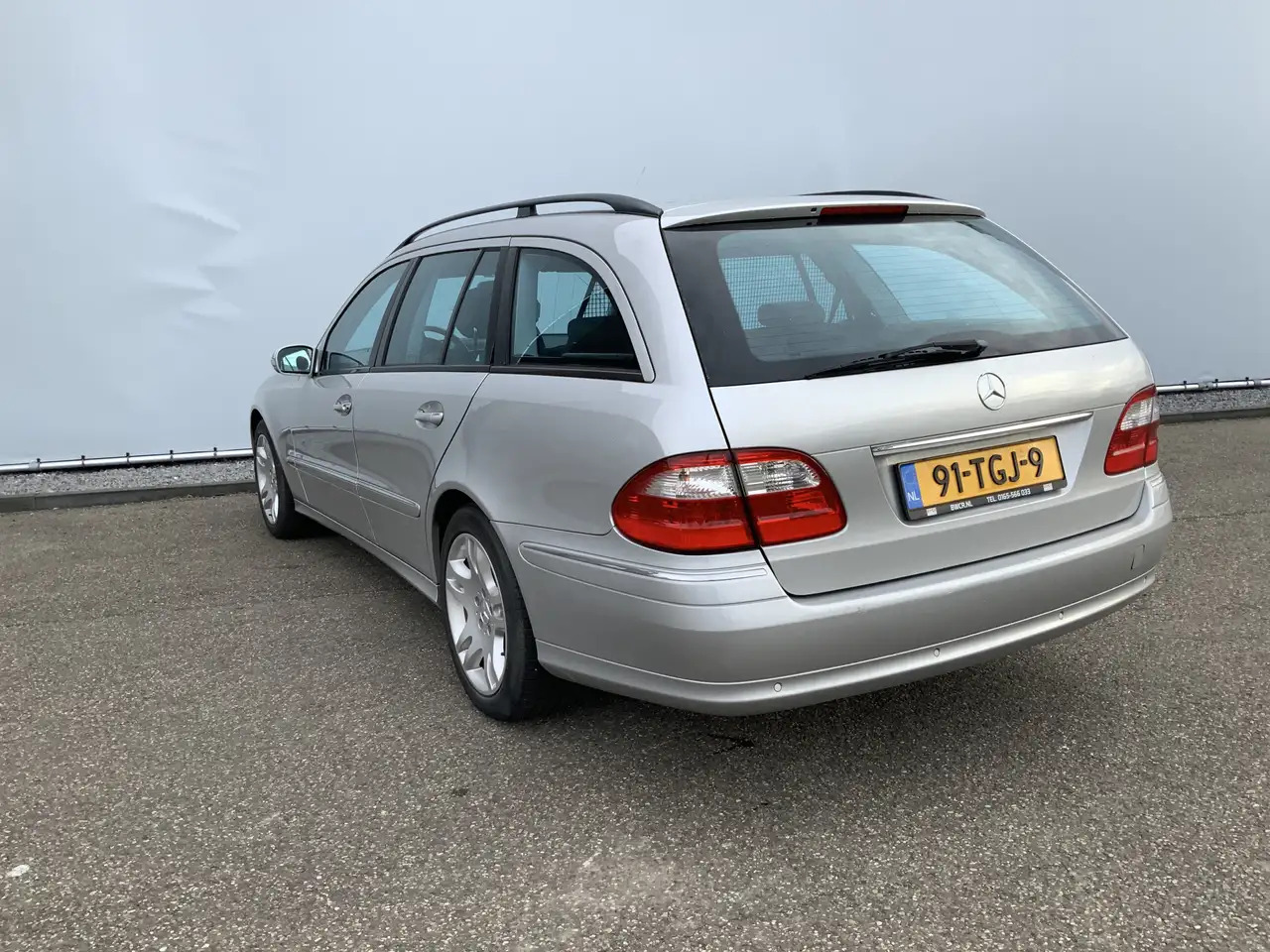 Mercedes-Benz E 500 Combi V8 Elegance 4-Matic airmatic,full option - Αυτοκίνητο: φωτογραφία 2 Mercedes-Benz E 500 Combi V8 Elegance 4-Matic airmatic,full option - Αυτοκίνητο: φωτογραφία 2