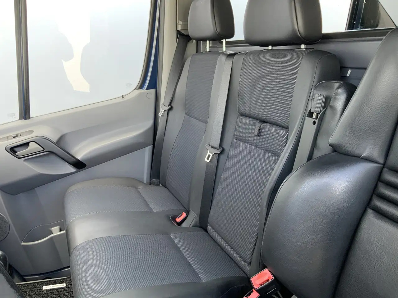 Mercedes-Benz Sprinter 210 2.2 CDI 325 L1H1 Airco Cruise 3 Zits Opstap Ba - Βαν: φωτογραφία 5 Mercedes-Benz Sprinter 210 2.2 CDI 325 L1H1 Airco Cruise 3 Zits Opstap Ba - Βαν: φωτογραφία 5