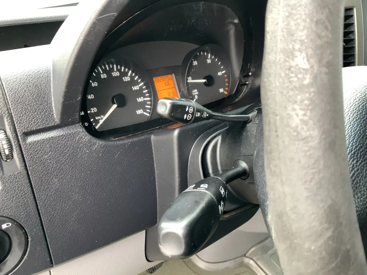 Mercedes-Benz Sprinter 213 2.2 CDI 325 L1H1 Airco Cruise Euro 4 - Βαν: φωτογραφία 4 Mercedes-Benz Sprinter 213 2.2 CDI 325 L1H1 Airco Cruise Euro 4 - Βαν: φωτογραφία 4