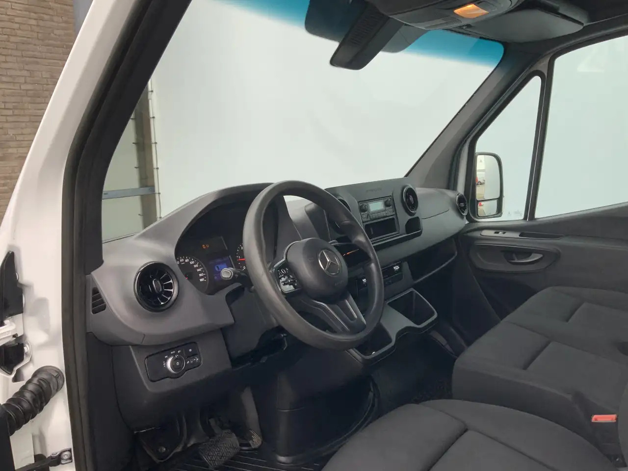Mercedes-Benz Sprinter 311 2.2 CDI L2H2 Automaat Airco 3 Zits Imperiaal T - Βαν: φωτογραφία 5 Mercedes-Benz Sprinter 311 2.2 CDI L2H2 Automaat Airco 3 Zits Imperiaal T - Βαν: φωτογραφία 5