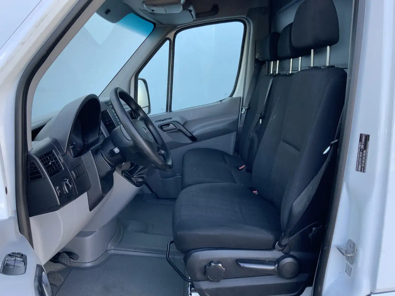 Mercedes-Benz Sprinter 313 2.2 CDI 366 L2H2 Airco 3 Zits Trekhaak & Opsta - Βαν: φωτογραφία 4 Mercedes-Benz Sprinter 313 2.2 CDI 366 L2H2 Airco 3 Zits Trekhaak & Opsta - Βαν: φωτογραφία 4