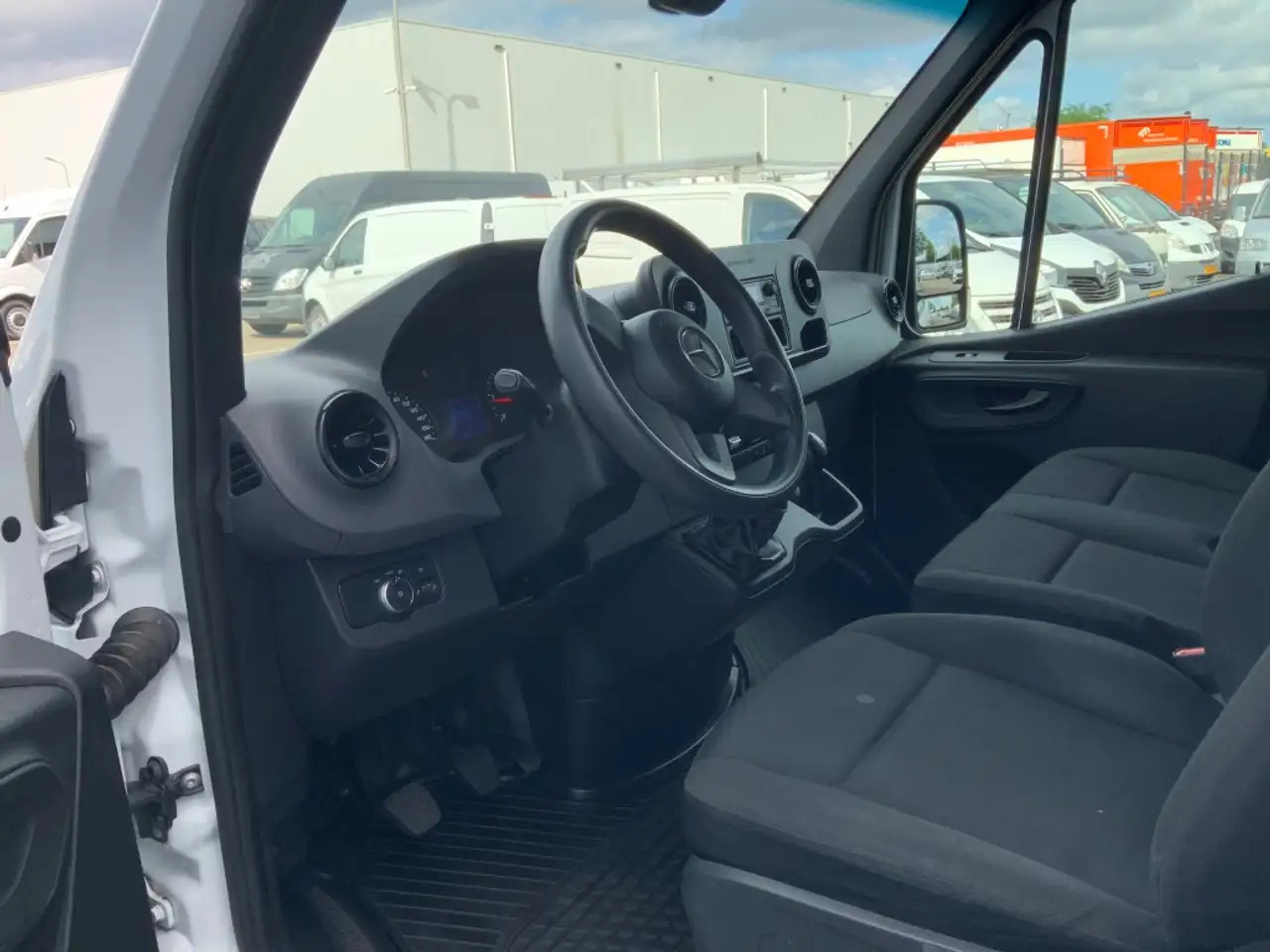 Mercedes-Benz Sprinter 314 2.2 CDI 366 L2H2 Airco 3 Zits Euro 6 - Βαν: φωτογραφία 5 Mercedes-Benz Sprinter 314 2.2 CDI 366 L2H2 Airco 3 Zits Euro 6 - Βαν: φωτογραφία 5