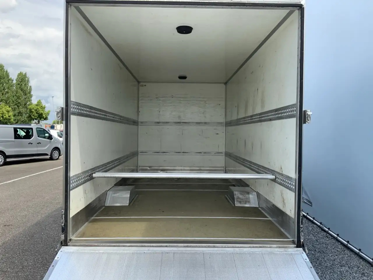 Leasing Mercedes-Benz Sprinter 314 2.2 CDI 432 Automaat Meubelbak & Klep Veer Air Mercedes-Benz Sprinter 314 2.2 CDI 432 Automaat Meubelbak & Klep Veer Air: φωτογραφία 14