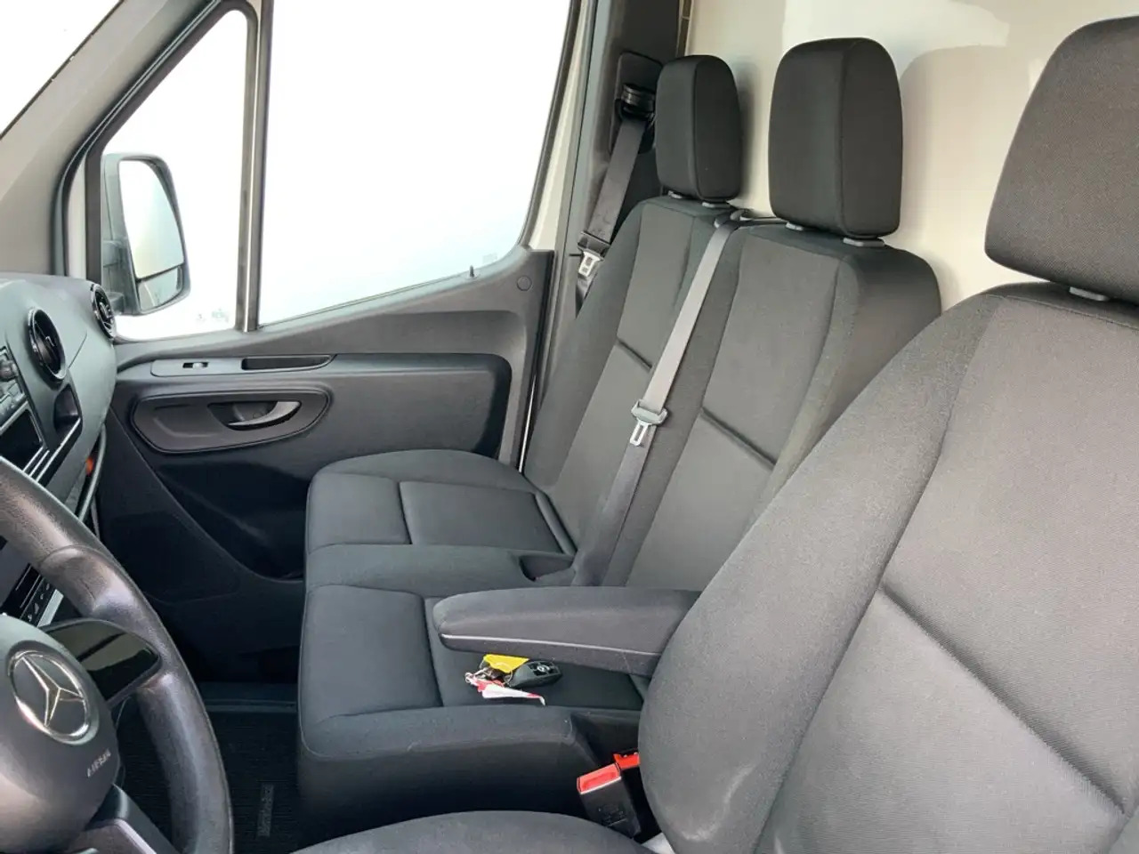 Leasing Mercedes-Benz Sprinter 314 2.2 CDI 432 Automaat Meubelbak & Klep Veer Air Mercedes-Benz Sprinter 314 2.2 CDI 432 Automaat Meubelbak & Klep Veer Air: φωτογραφία 11