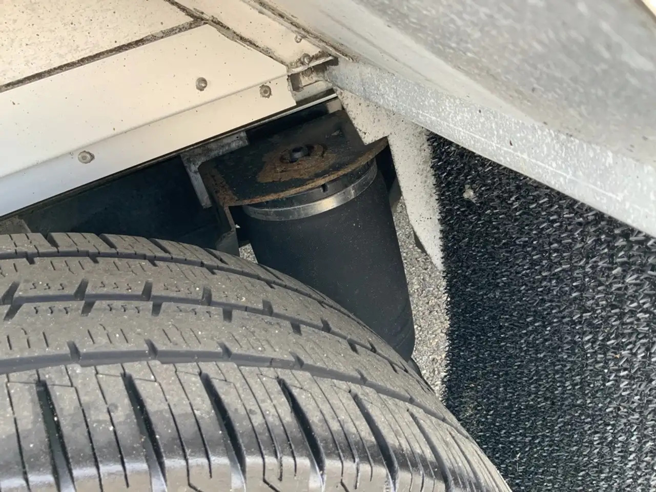 Leasing Mercedes-Benz Sprinter 314 2.2 CDI 432 Automaat Meubelbak & Klep Veer Air Mercedes-Benz Sprinter 314 2.2 CDI 432 Automaat Meubelbak & Klep Veer Air: φωτογραφία 19