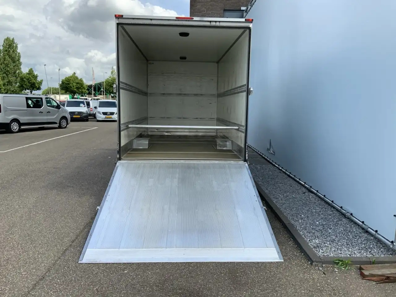 Leasing Mercedes-Benz Sprinter 314 2.2 CDI 432 Automaat Meubelbak & Klep Veer Air Mercedes-Benz Sprinter 314 2.2 CDI 432 Automaat Meubelbak & Klep Veer Air: φωτογραφία 15