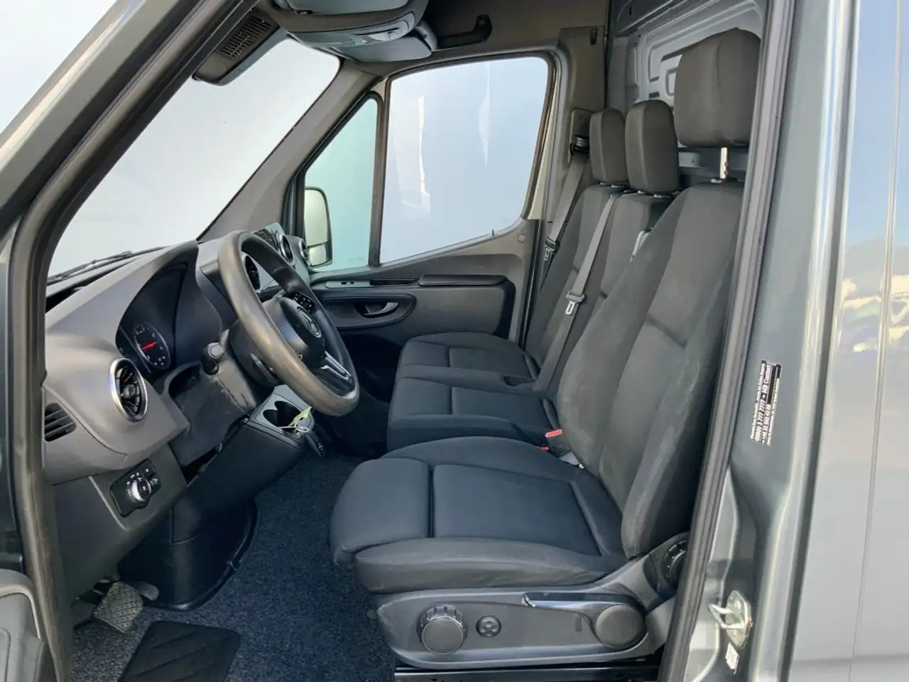 Βαν Mercedes-Benz Sprinter 319 3.0 CDI Autom.L2H2 Airco Cruise 3 Zits MBux 10: φωτογραφία 11