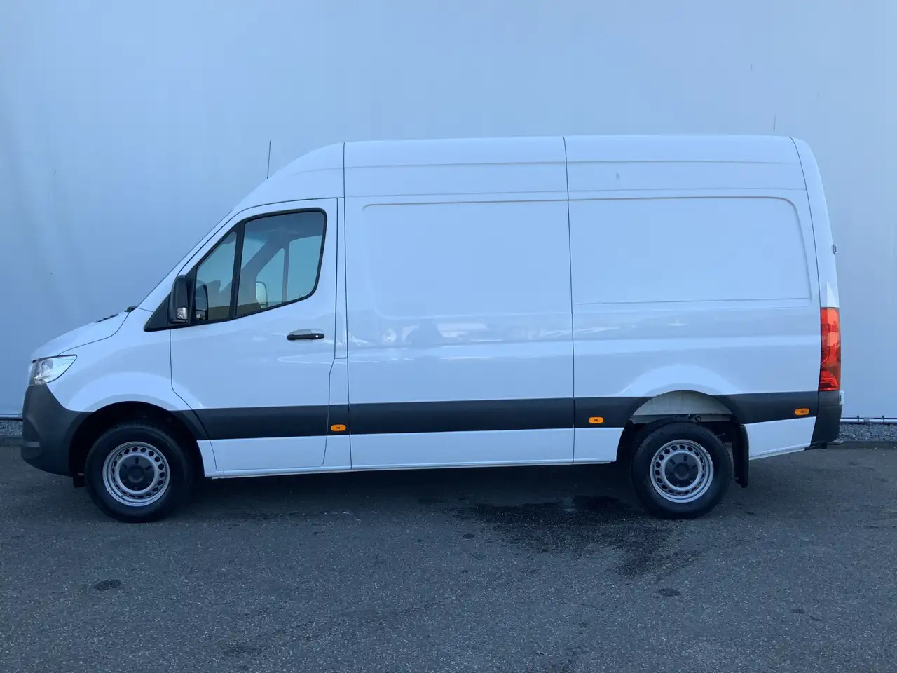 Mercedes-Benz Sprinter 319 3.0 CDI L2H2 Automaat Airco Navi Cruise Leer 3 - Βαν: φωτογραφία 3 Mercedes-Benz Sprinter 319 3.0 CDI L2H2 Automaat Airco Navi Cruise Leer 3 - Βαν: φωτογραφία 3