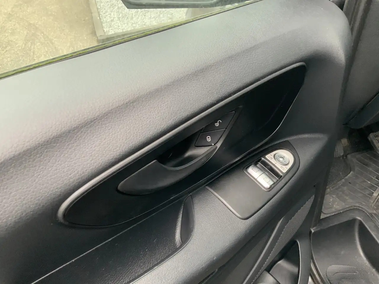 Mercedes-Benz Vito 114 CDI Lang L2 H1 3 Zits Airco Cruise Euro 5 - Μικρό βαν: φωτογραφία 5 Mercedes-Benz Vito 114 CDI Lang L2 H1 3 Zits Airco Cruise Euro 5 - Μικρό βαν: φωτογραφία 5