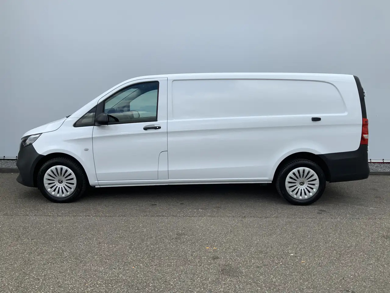 Mercedes-Benz Vito 116 CDI L3 Pro Maxi Automaat 3 Zits Airco Cruise M - Βαν: φωτογραφία 3 Mercedes-Benz Vito 116 CDI L3 Pro Maxi Automaat 3 Zits Airco Cruise M - Βαν: φωτογραφία 3