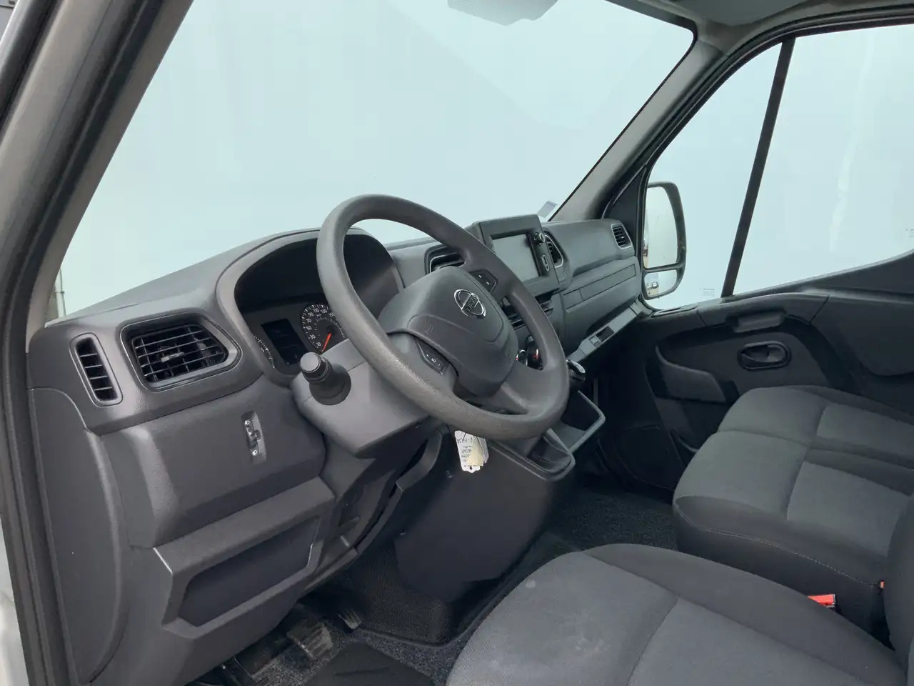 Nissan Interstar 2.3 dCi L2H2 Acenta Airco Cruise 3 Zits Camera Nav - Βαν: φωτογραφία 5 Nissan Interstar 2.3 dCi L2H2 Acenta Airco Cruise 3 Zits Camera Nav - Βαν: φωτογραφία 5