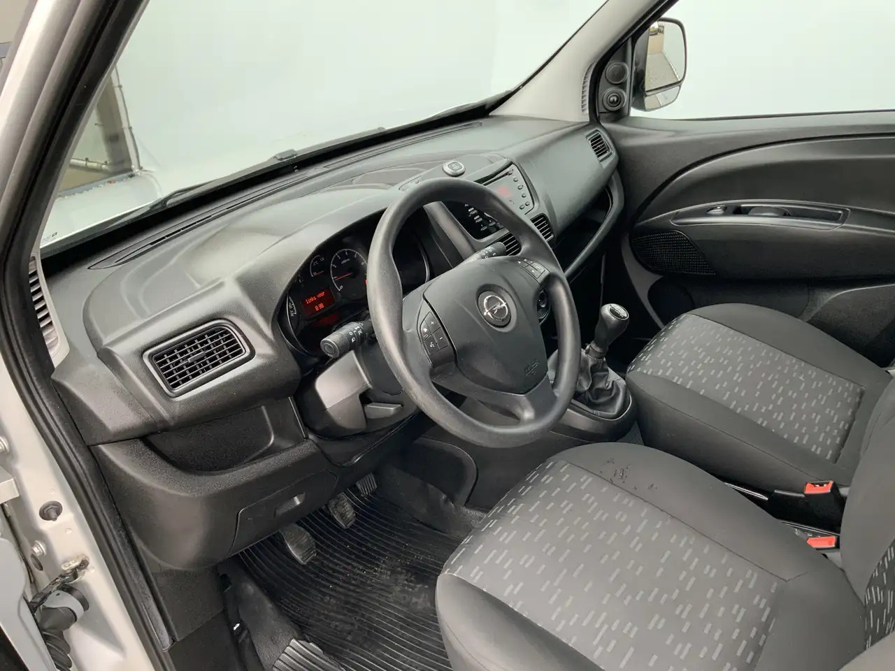 Opel Combo 1.3 CDTi L1H1 Edition Airco Euro 6 - Μικρό βαν: φωτογραφία 5 Opel Combo 1.3 CDTi L1H1 Edition Airco Euro 6 - Μικρό βαν: φωτογραφία 5